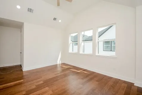 426 Sikes Street A Houston TX 77018