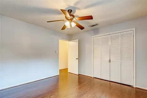 7350 Kirby Drive 5 Houston TX 77030