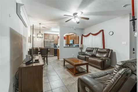 1417 Tx-146 S La Porte TX 77571