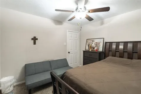 1417 Tx-146 S La Porte TX 77571