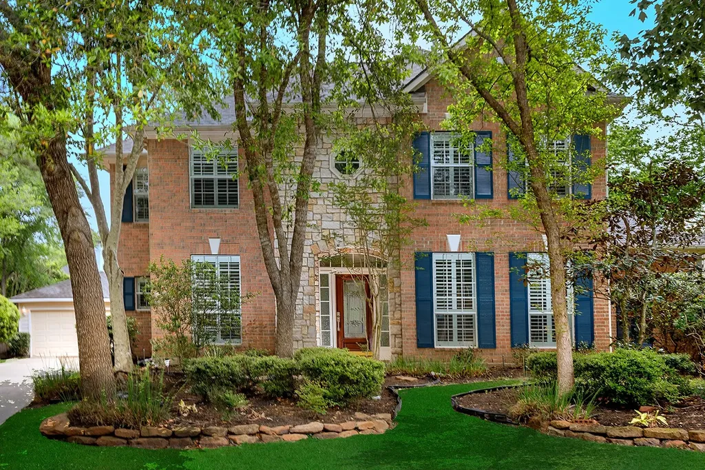 14 Heaven Tree The Woodlands TX 77382