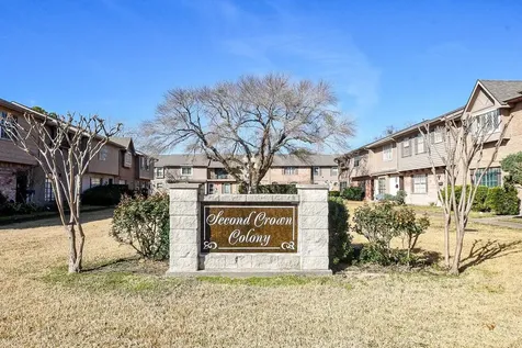 7136 Crownwest Street 7136 Houston TX 77072