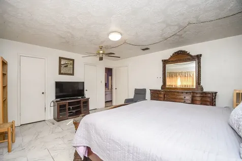 7136 Crownwest Street 7136 Houston TX 77072