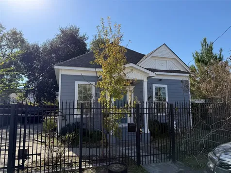 1717 Weber Street Houston TX 77007