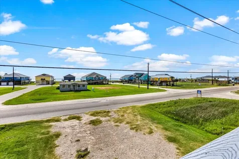 2301 Blue Water Highway Surfside Beach TX 77541
