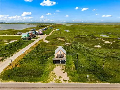 2301 Blue Water Highway Surfside Beach TX 77541