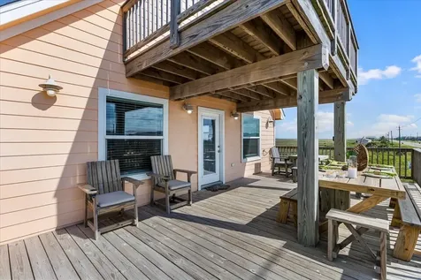 2301 Blue Water Highway Surfside Beach TX 77541