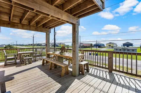 2301 Blue Water Highway Surfside Beach TX 77541