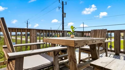 2301 Blue Water Highway Surfside Beach TX 77541