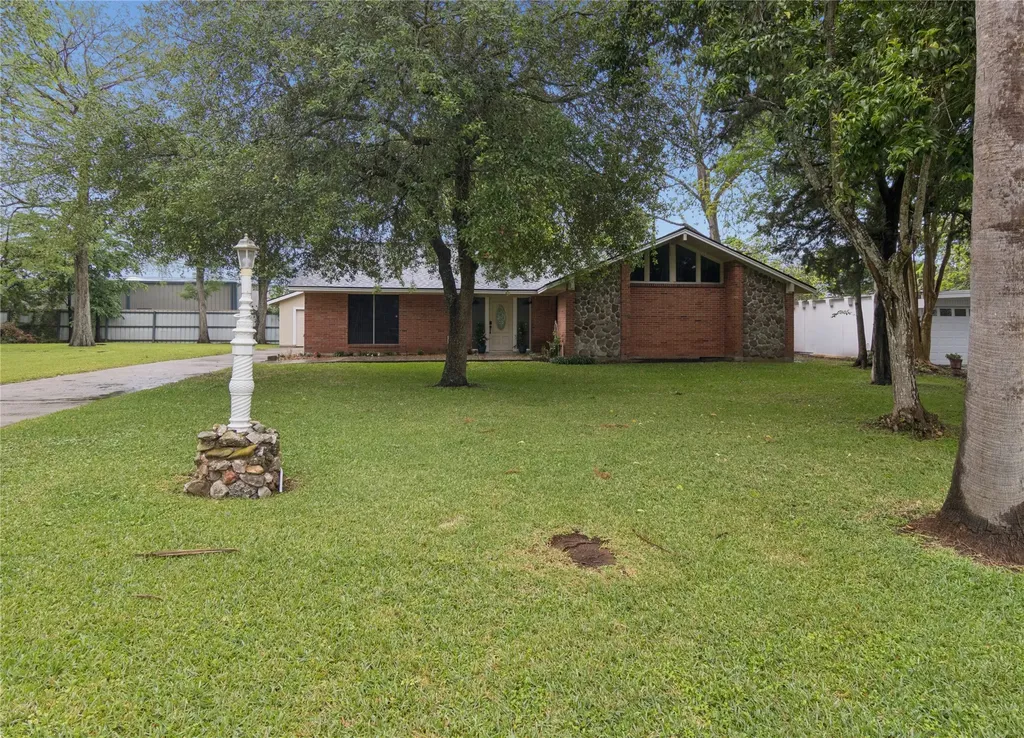 1206 Fay Road Kemah TX 77565