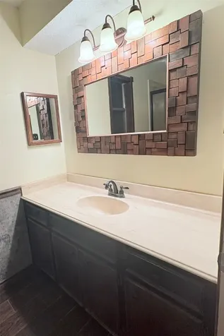 3820 Clover Drive Alvin TX 77511