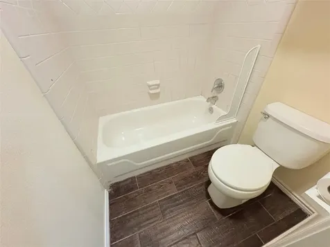 3820 Clover Drive Alvin TX 77511