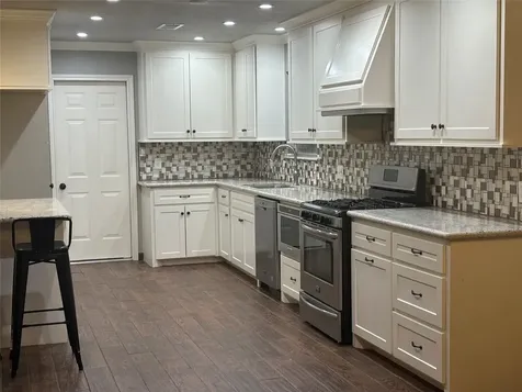 3820 Clover Drive Alvin TX 77511