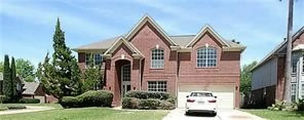 15618 Claremont Court Sugar Land TX 77498