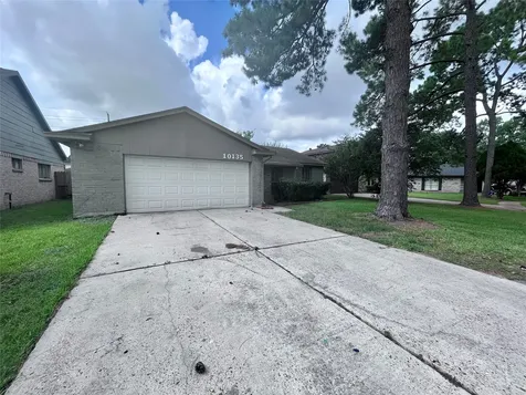 10135 Fernstone Lane Houston TX 77070
