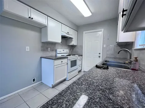 10135 Fernstone Lane Houston TX 77070