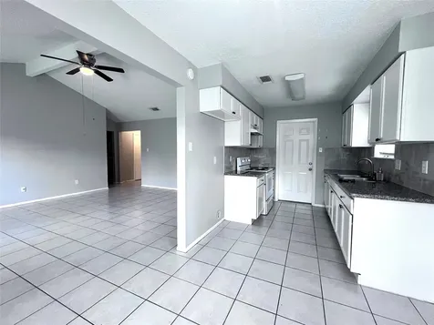 10135 Fernstone Lane Houston TX 77070