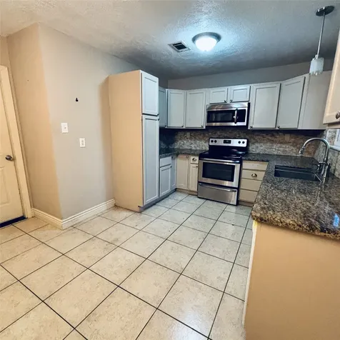 2902 19th Avenue N Texas City TX 77590