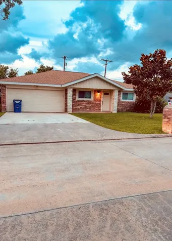 2902 19th Avenue N Texas City TX 77590