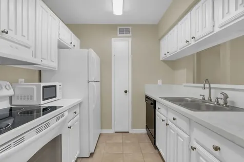 3500 Tangle Brush Drive 6 The Woodlands TX 77381