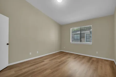 3500 Tangle Brush Drive 6 The Woodlands TX 77381