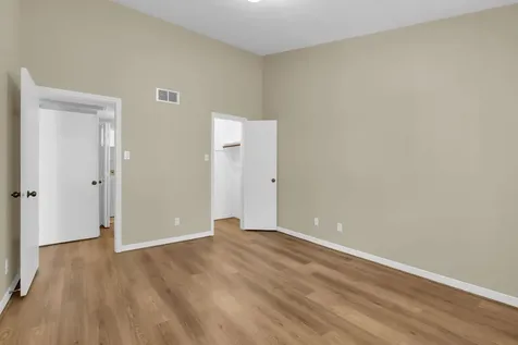 3500 Tangle Brush Drive 6 The Woodlands TX 77381