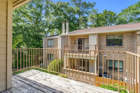 3500 Tangle Brush Drive 6 The Woodlands TX 77381