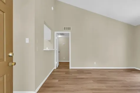 3500 Tangle Brush Drive 6 The Woodlands TX 77381