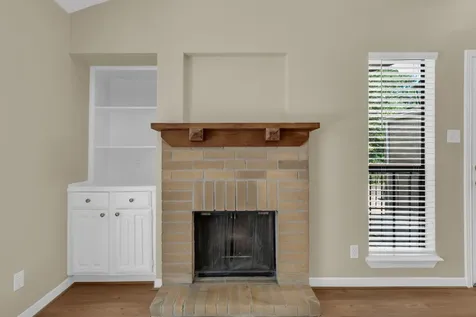 3500 Tangle Brush Drive 6 The Woodlands TX 77381