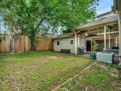 4628 Kermit Street Houston TX 77009