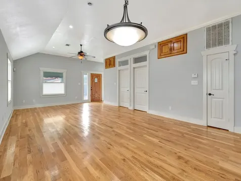 4628 Kermit Street Houston TX 77009