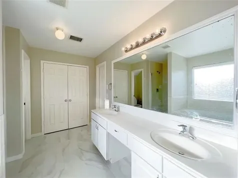 18102 Redoak Manor Lane Cypress TX 77433