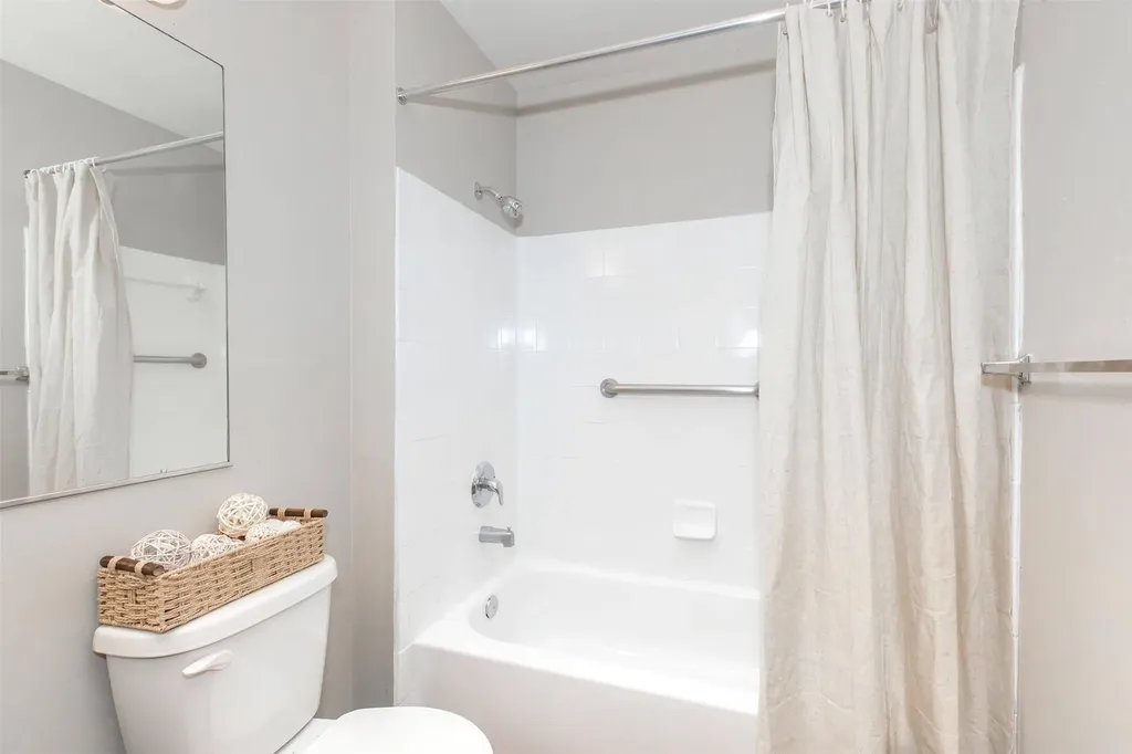1088 Park Plaza Drive B2 Austin TX 78753