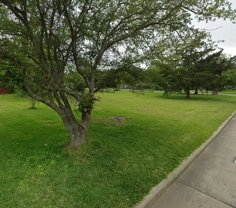 815 Bowie Street Baytown TX 77520