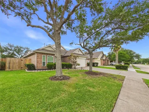 1734 Roaring Springs Lane Pasadena TX 77586