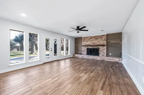 405 Karlis Drive Alvin TX 77511