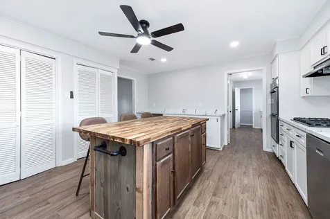 405 Karlis Drive Alvin TX 77511