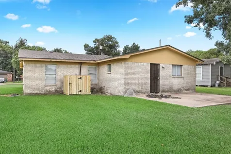 1820 Rosalee Street La Marque TX 77568