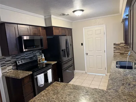 2206 Palomar Street Baytown TX 77520