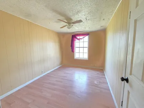 235 2nd Street Van Vleck TX 77482