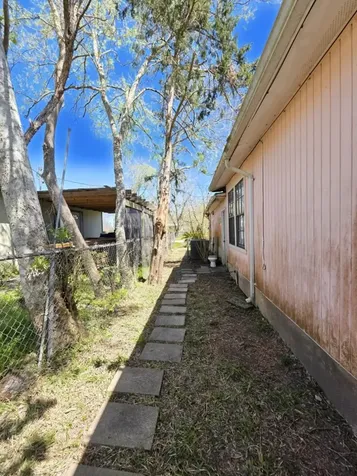 235 2nd Street Van Vleck TX 77482