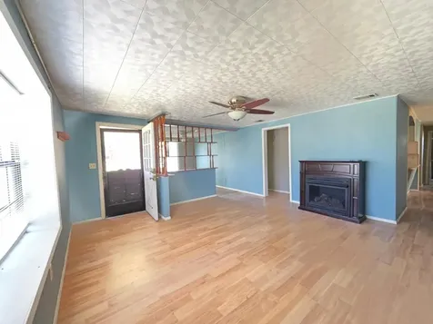 235 2nd Street Van Vleck TX 77482