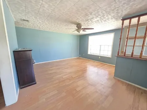 235 2nd Street Van Vleck TX 77482