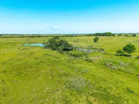 1929 Fm 2761 Cat Spring TX 78933