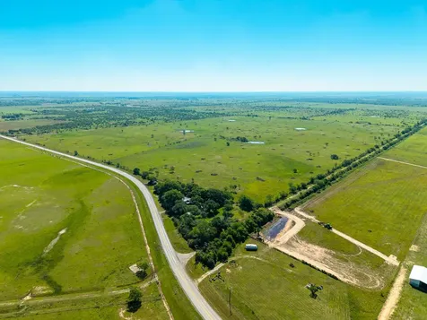 1929 Fm 2761 Cat Spring TX 78933