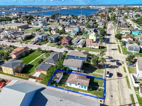 2209 Saladia Street Galveston TX 77551
