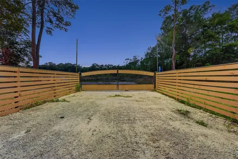 795 County Road 332 Cleveland TX 77328