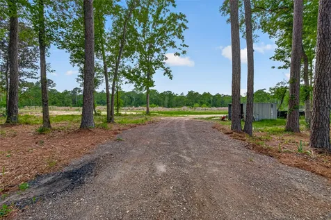 795 County Road 332 Cleveland TX 77328