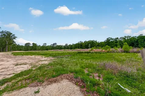 795 County Road 332 Cleveland TX 77328