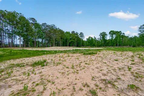 795 County Road 332 Cleveland TX 77328